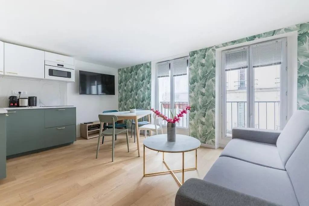 Grands Boulevards 42 : Cosy 1br-4p Daire